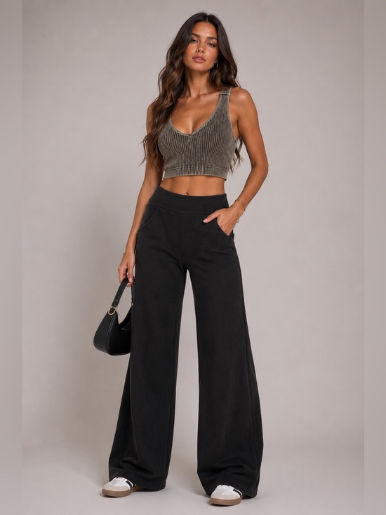 Zenana Tops - NWT Zenana Ribbed V-Neck Cropped Tank Top - Washed Brown